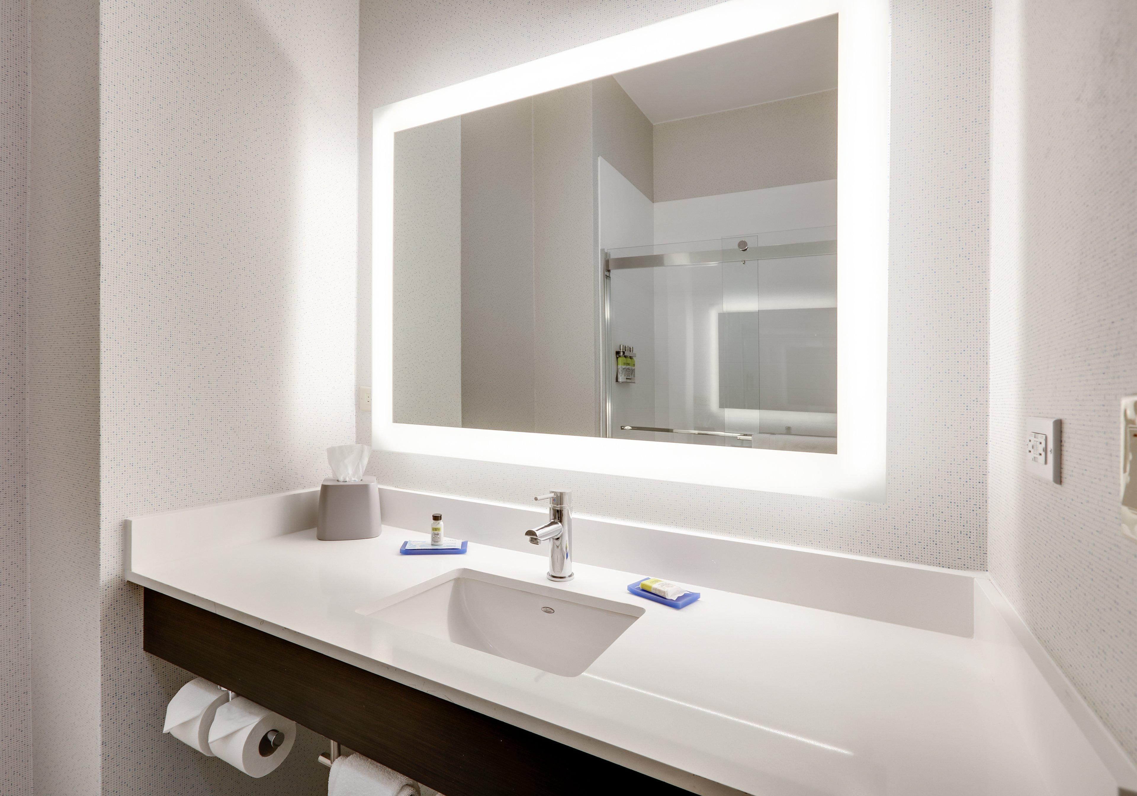 Holiday Inn Express Hotel & Suites Cleburne By Ihg Esterno foto