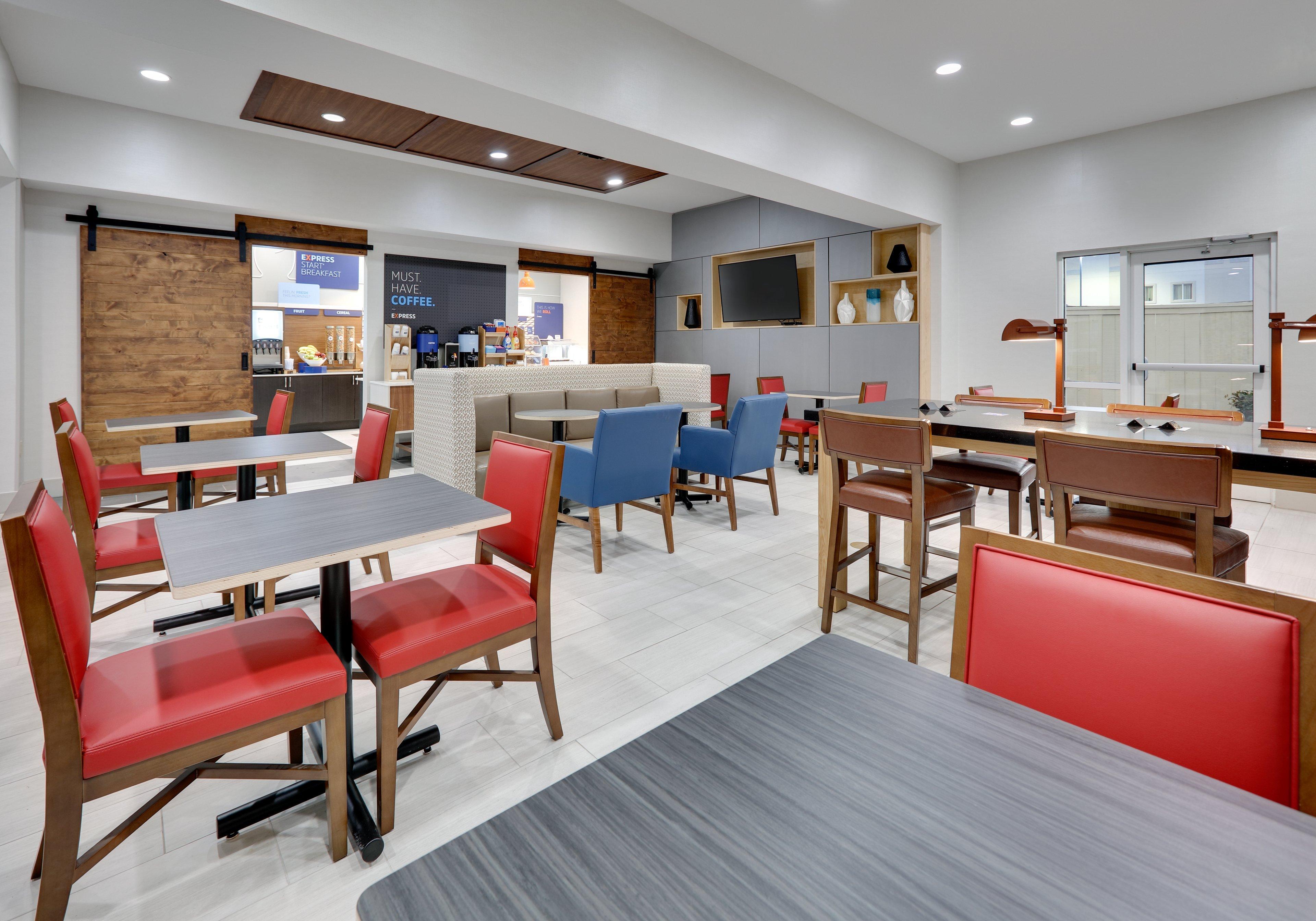 Holiday Inn Express Hotel & Suites Cleburne By Ihg Esterno foto