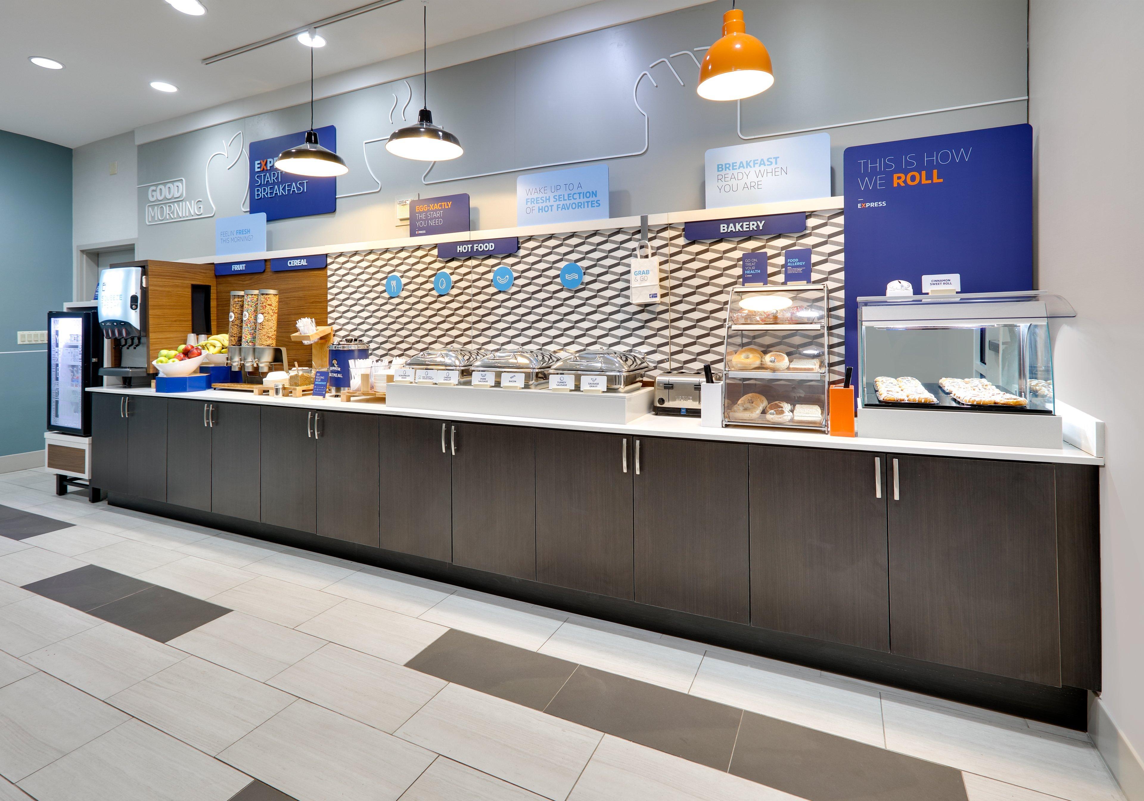 Holiday Inn Express Hotel & Suites Cleburne By Ihg Esterno foto
