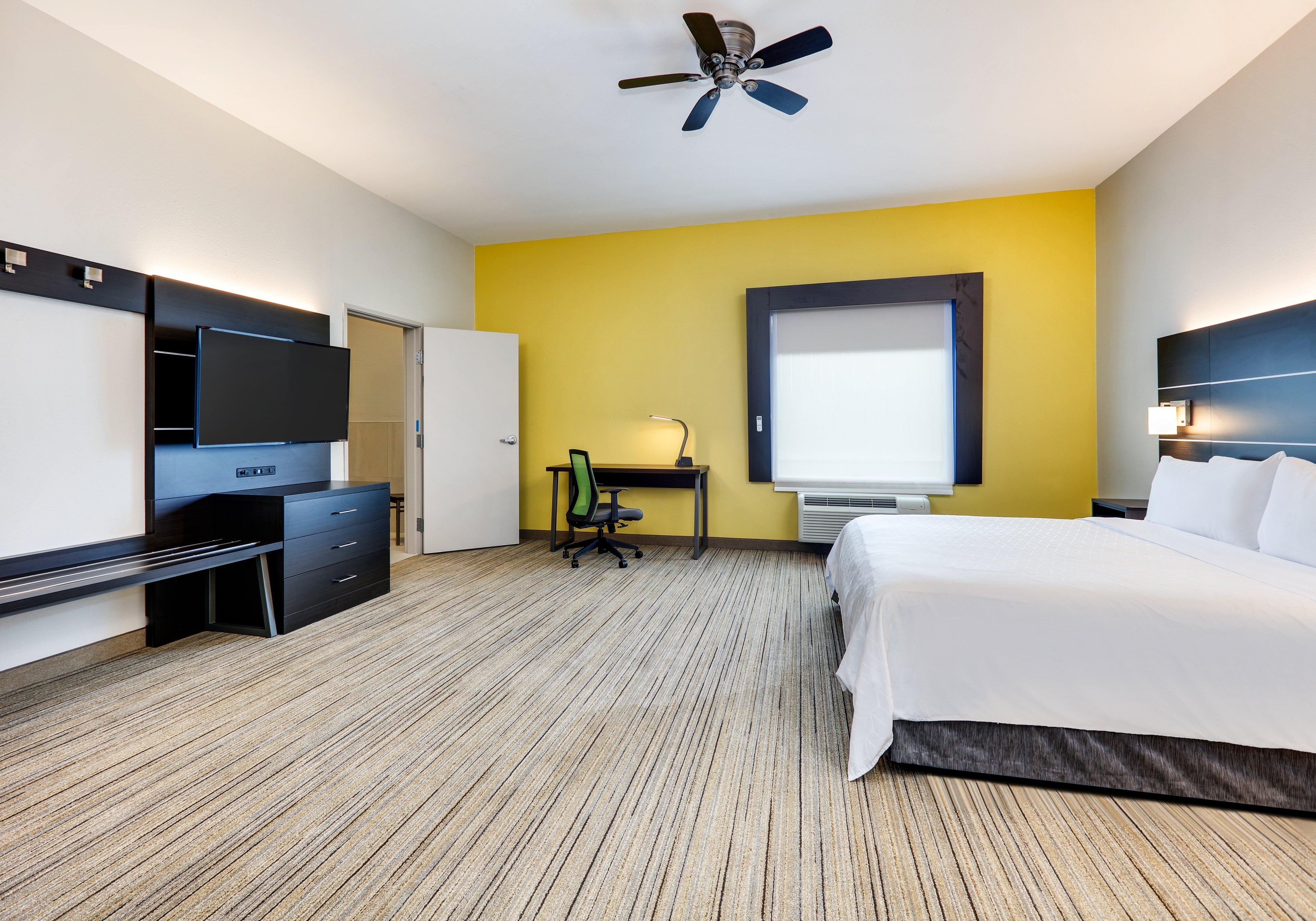 Holiday Inn Express Hotel & Suites Cleburne By Ihg Esterno foto