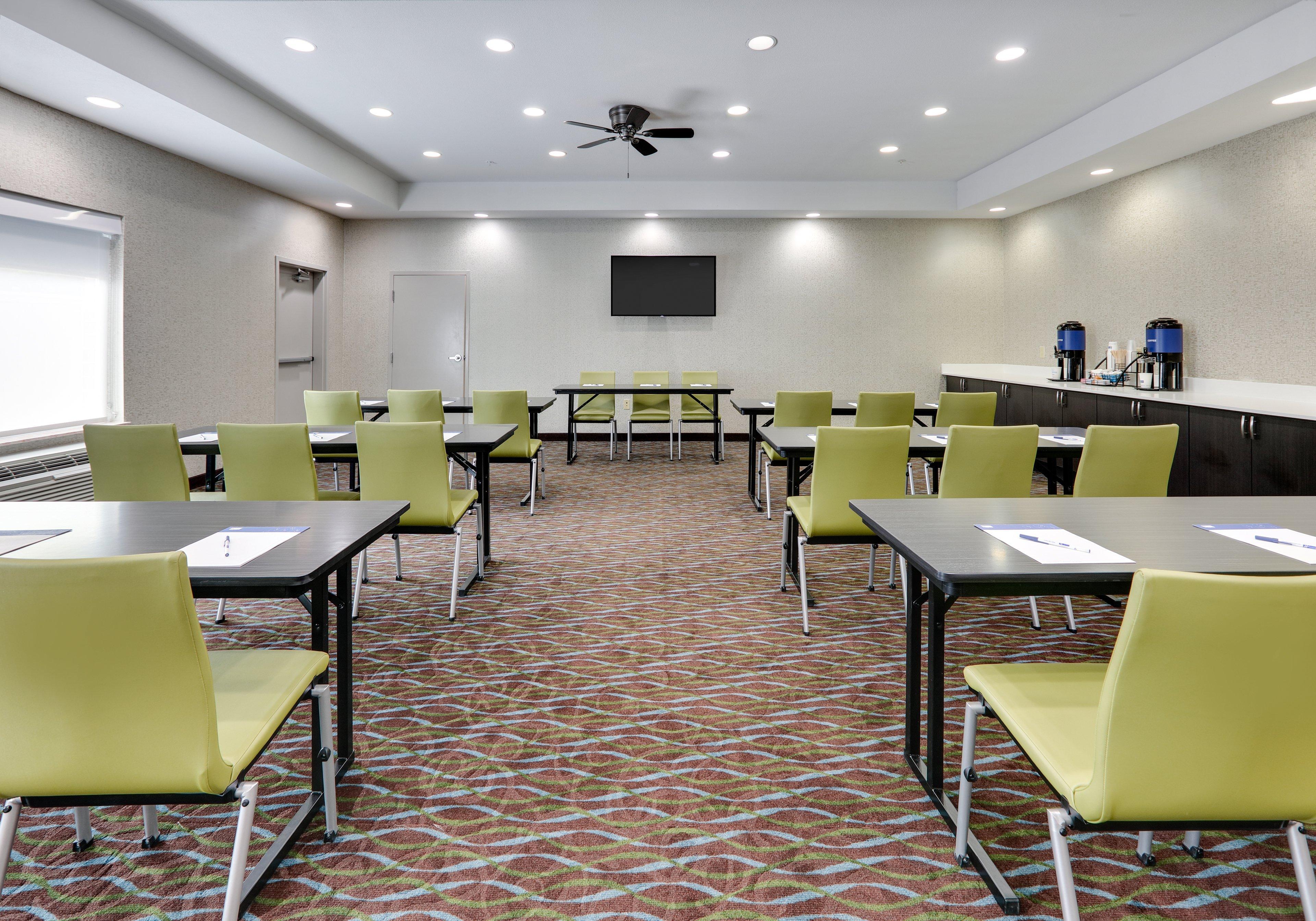 Holiday Inn Express Hotel & Suites Cleburne By Ihg Esterno foto