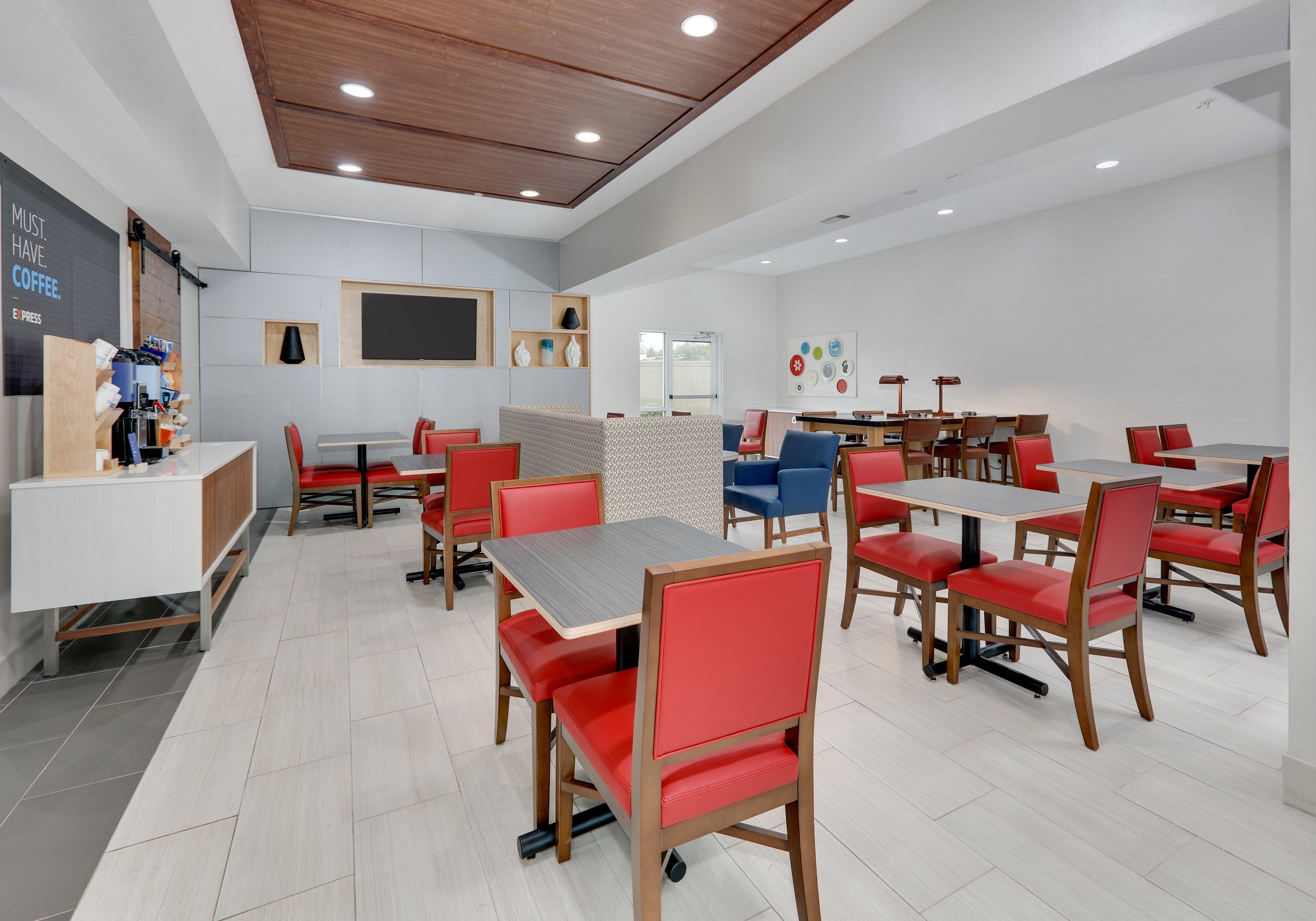 Holiday Inn Express Hotel & Suites Cleburne By Ihg Esterno foto