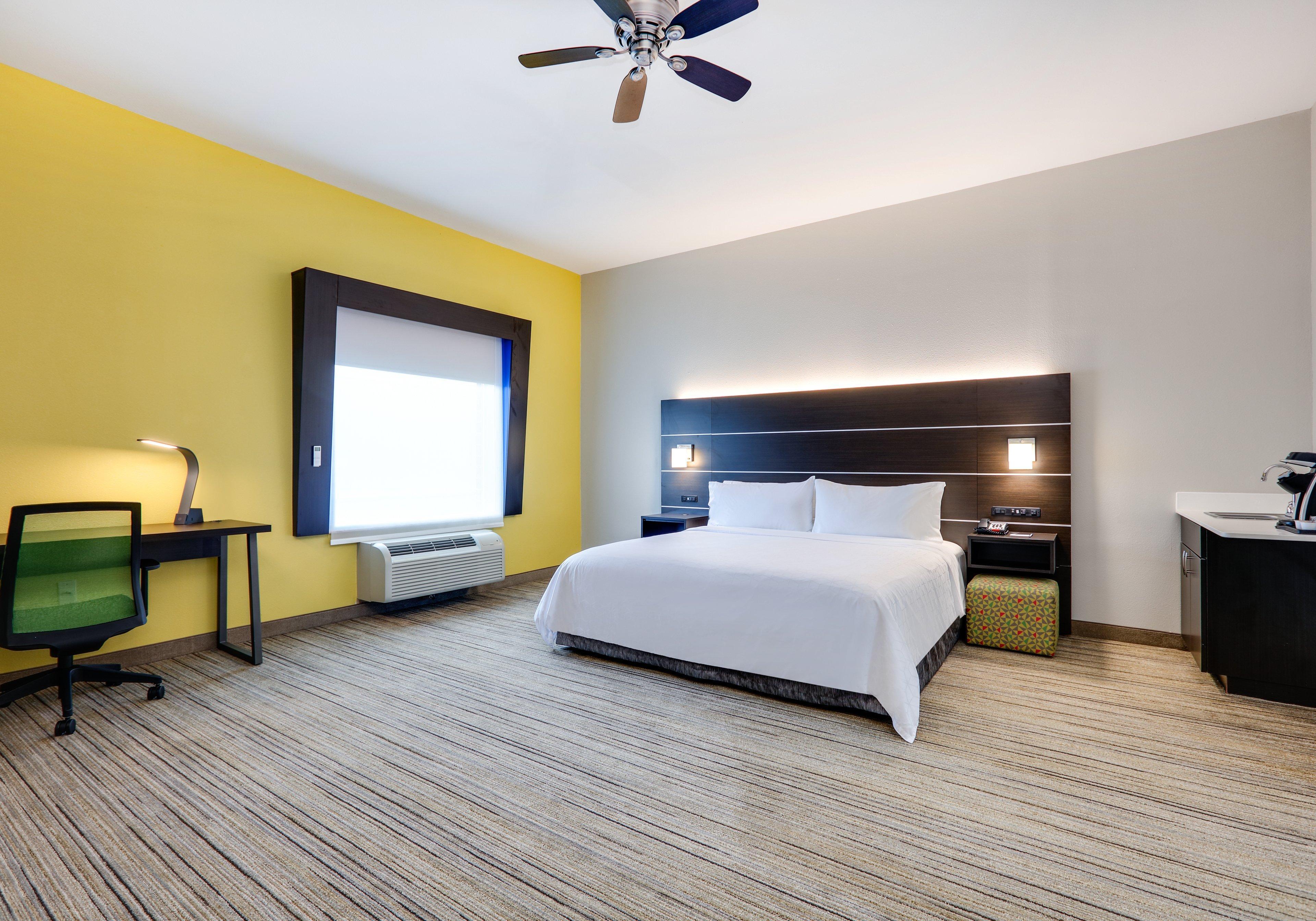Holiday Inn Express Hotel & Suites Cleburne By Ihg Esterno foto