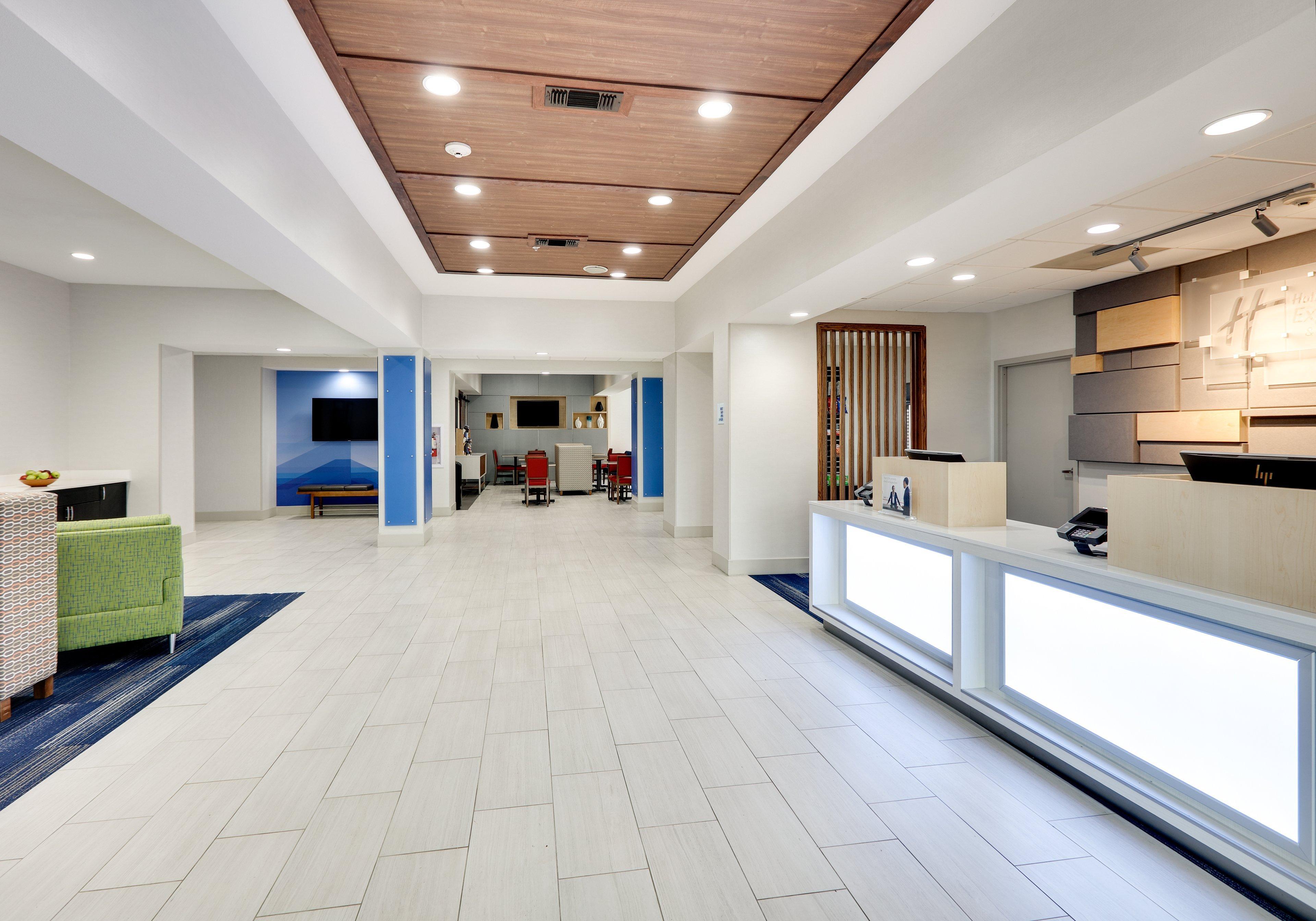 Holiday Inn Express Hotel & Suites Cleburne By Ihg Esterno foto