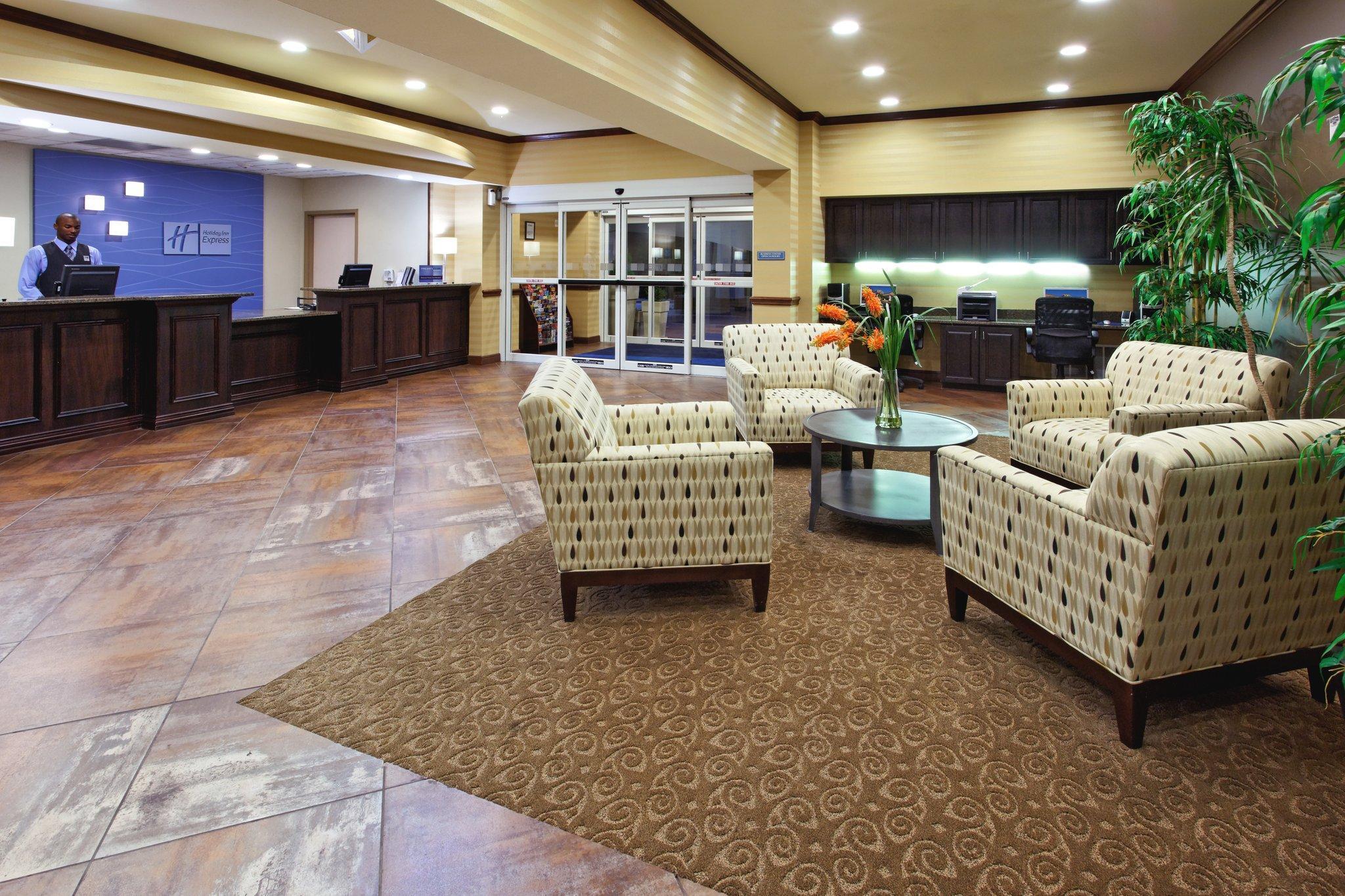 Holiday Inn Express Hotel & Suites Cleburne By Ihg Esterno foto